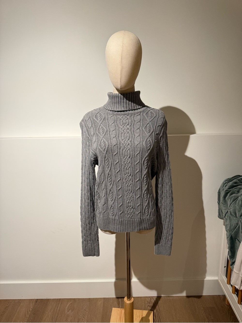 JEANNE PIERRE Gray Cable Knit Turtleneck Sweater